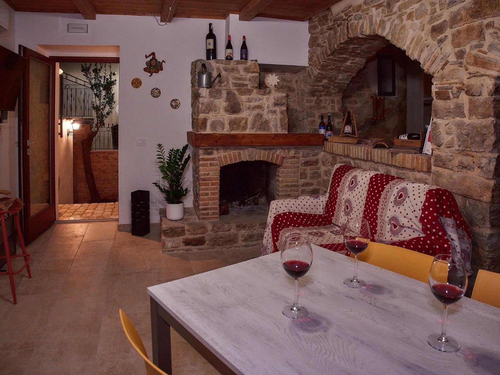 Bed and Breakfast Il Cortiletto Del Borgo Pietra Montecorvino Exterior foto