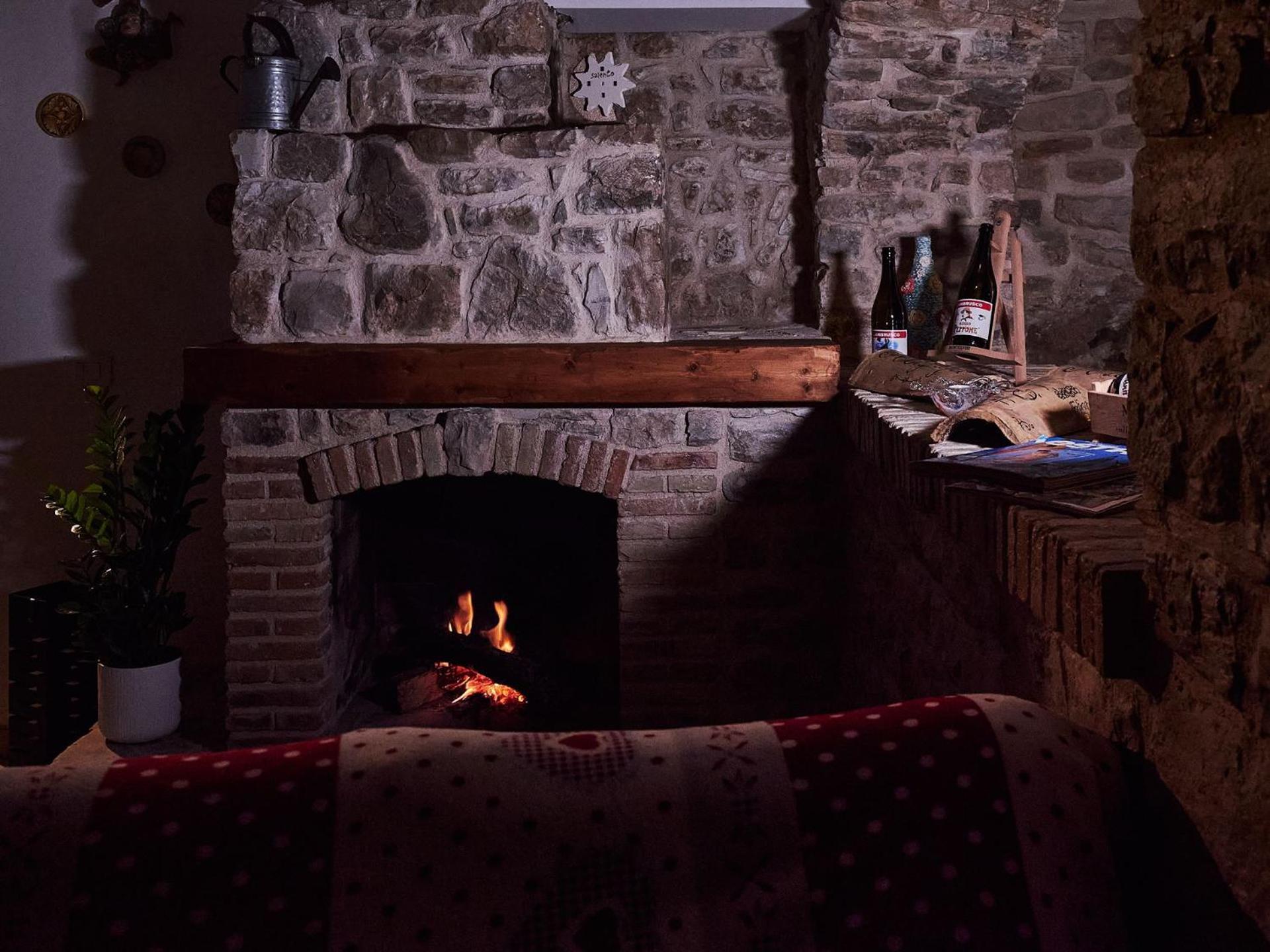 Bed and Breakfast Il Cortiletto Del Borgo Pietra Montecorvino Exterior foto